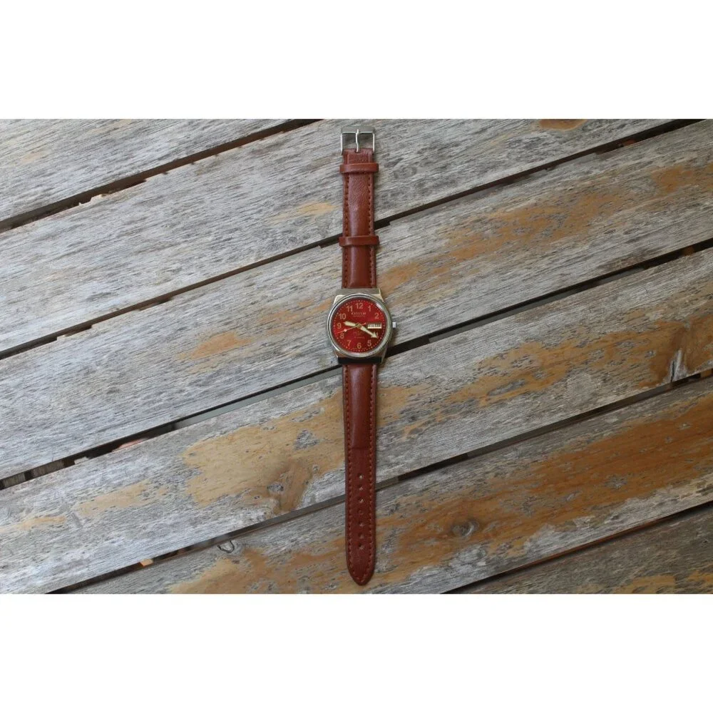 Citizen Automatic 21 Jewels Red Dial Silver Case Men's Vintage Watch.  EUC - Picture 6 of 6